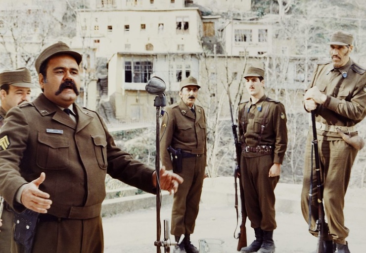 از ۹ تا ۲۲ بهمن شبکه‌های مختلف تلویزیون، فیلم‌های سینمایی انقلابی را روی آنتن می‌برند.