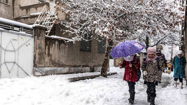 مدارس نوبت صبح شهرستان قوچان در تمامی مقاطع فردا یکشنبه ۱۰ بهمن ماه تعطیل است.