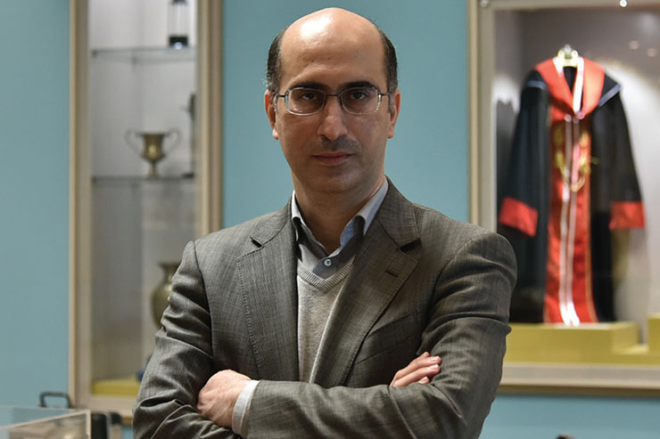 دکتر سلمان ساکت، رئیس مرکز آثار مفاخر و اسناد دانشگاه فردوسی مشهد، از وقتی ساخت موزه دانشگاه کلید زده شد تا زمان افتتاح آن در اردیبهشت ۹۷، همراه آن بوده است.