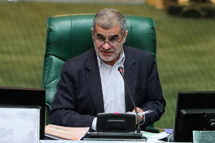 نایب رئیس مجلس گفت: فروش نفت از یک میلیون بشکه عبور کرده و کمیسیون تلفیق نیز هیچ جابجایی در ارقامی که مدنظر دولت بود، ایجاد نکرده است.
