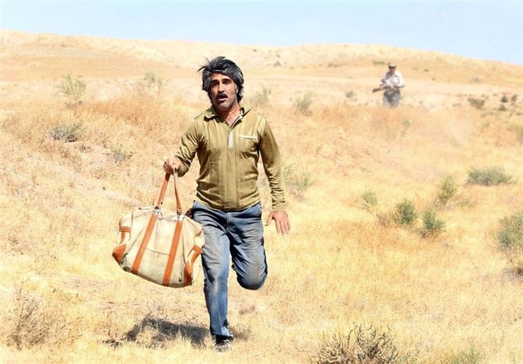 ساعت پخش سریال‌های شبکه یک، دو، سه و پنج سیما در نوروز ۱۴۰۱ به طور رسمی اعلام شد. سریال طنز «زیرخاکی ۳»، «خداداد»، «نجلا» و «دردسر‌های شیرین» اصلی‌ترین برنامه‌های تلویزیون برای عید سال پیش رو است.