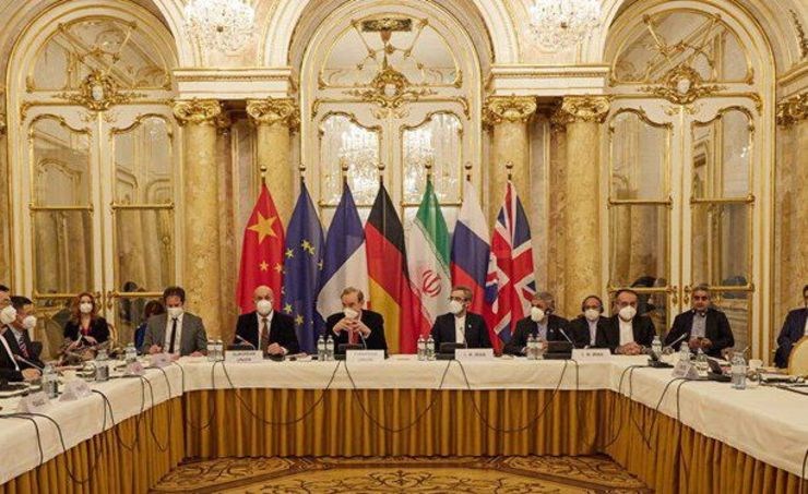 مذاکره‌کننده ارشد انگلیس با بیان این که مذاکرات وین به توافق نزدیک است، افزود مذاکره‌کنندگان تروئیکای اروپایی برای مدت کوتاهی وین را ترک می‌کنند.