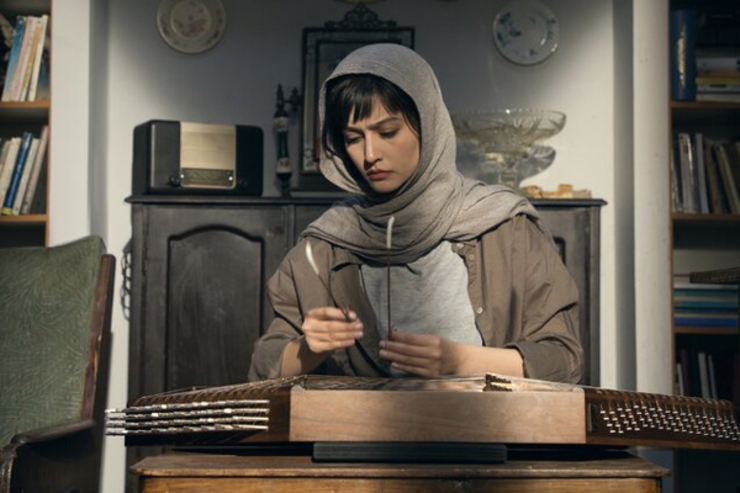فیلم سینمایی «لامینور» ساخته داریوش مهرجویی مشکل اقدام برای صدور پروانه نمایش ندارد اما این فیلم در اکران نوروزی نیست و بزودی با تعامل تهیه کننده پروانه نمایش فیلم صادر می‌شود.