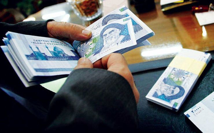مدیرکل امور مالی صندوق بازنشستگی کشوری از پرداخت عیدی جاماندگان با حقوق اسفند ماه خبر داد و گفت:  احکامی که در نیمه دوم بهمن‌ماه تا قبل از تاریخ مصوبه هیئت‌وزیران به صورت قطعی و جاری تغییر پیدا کرده، ولیکن عیدی آن‌ها در پایان بهمن‌ماه کارسازی نشده است؛ حسب پردازش، احکام عیدی آن‌ها در اسفندماه ۱۴۰۰ کارسازی خواهد شد.