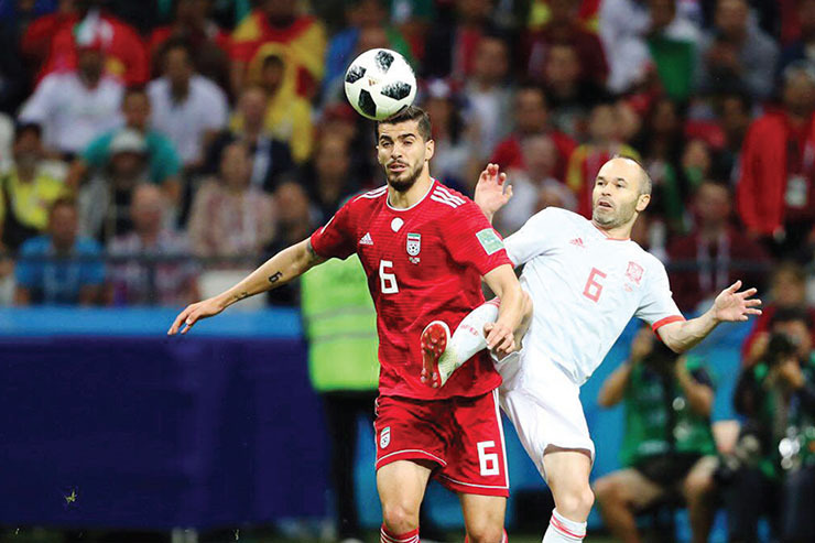 عزت اللهی گفت: تجربه کار با سیمئونه فوق العاده بود.
