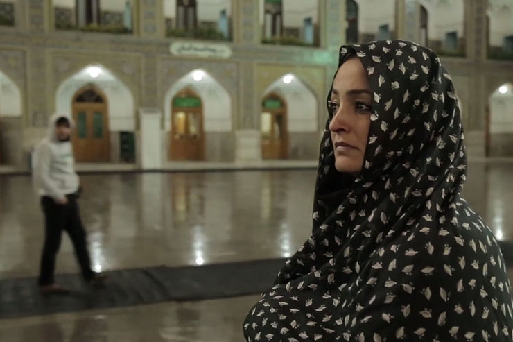 گذشته از وجه سرگرمی  سینما، کارکرد آگاهی بخشی آن فقط از طریق مستند میسر است؛ هرچند فیلم مستند گاهی حتی در جذابیت و سرگرمی  هم از فیلم داستانی پیشی می‌گیرد و قدرت هنری و عملکردی اش از فیلم‌های داستانی جشنواره‌ای فراتر می‌رود.