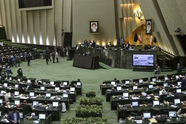طبق مصوبه مجلس شورای اسلامی حقوق سربازان وظیفه از سال ۱۴۰۱ افزایش می‌یابد.