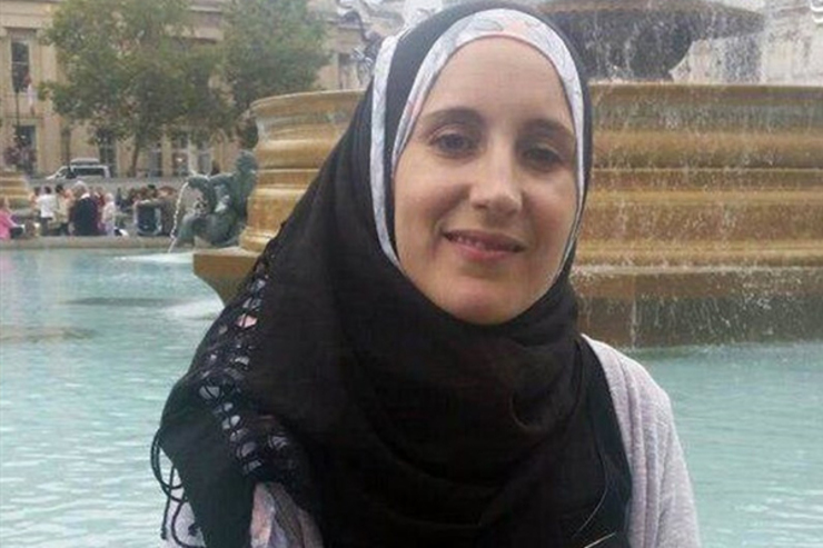 کاترین پرز شکدم که این روزها به واسطه عملیات روانی یک کانال احمدی نژادی نامش بر سر زبانها افتاده، در گفتگویی با بی بی سی فارسی گفت: نه جاسوس بودم و نه با کسی از مقامات ایرانی رابطه ای داشتم.