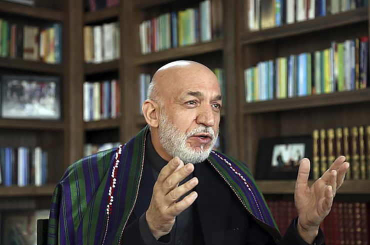حامد کرزی رئیس جمهور سابق افغانستان با بیان اینکه به حاکمان فعلی افغانستان نیز توصیه می‌کنم که از دادن آب به ایران دریغ نکنند، گفت: ایران از هیچ کمکی به دولت و مردم افغانستان دریغ نکرده است.
