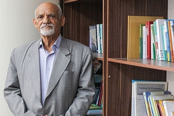 این پژوهشگر و استاد پیشکسوت زبان و ادبیات فارسی که سال ها در دانشگاه فردوسی مشهد به عنوان استاد خدمت کرد، روز پنجشنبه ۱۹ اسفندماه درگذشت.