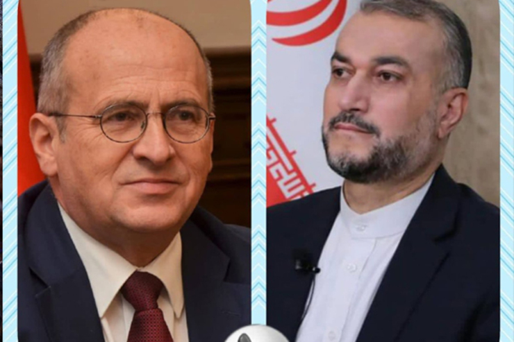 وزیر خارجه لهستان در گفت‌وگوی تلفنی با امیرعبداللهیان با بیان این‌که تاکنون ۱۴۰۰ ایرانی از مرز اوکراین وارد لهستان شده‌اند، از اعزام تیم امدادی ایران به این کشور برای کمک به پناهجویان با هماهنگی سفارت ایران در ورشو استقبال کرد.