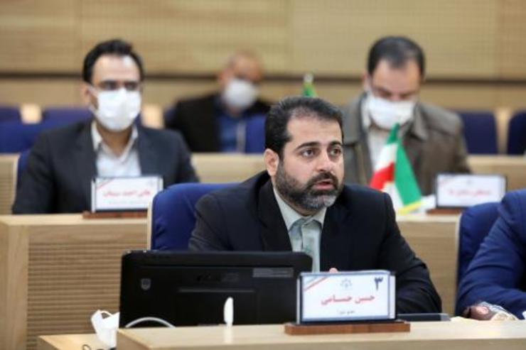 رئیس کمیسیون برنامه و بودجه شورای اسلامی مشهد گفت: براساس تاکیدات شورای شهر و با نگاه مساعد شهردار، از اوایل سال آینده، تمامی خدمات قابل ارائه در مناطق، بدون نیاز به حضور فیزیکی در شهرداری، از طریق درگاه اینترنتی قابل ثبت و پیگیری است؛ این اقدام در شهرداری منطقه ۱۱ به عنوان پایلوت راه اندازی شده و پس از آن به سایر مناطق تسری پیدا خواهد نمود.