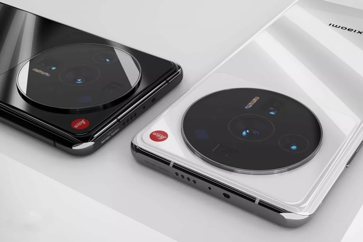 شیائومی می ۱۱ اولترا (Xiaomi Mi ۱۱ Ultra) در پایان مارس ۲۰۲۱ (فروردین ۱۴۰۰) معرفی شد و حالا گمانه‌زنی‌هایی درباره جانشین آن، یعنی ۱۲ اولترا، وجود دارد.
