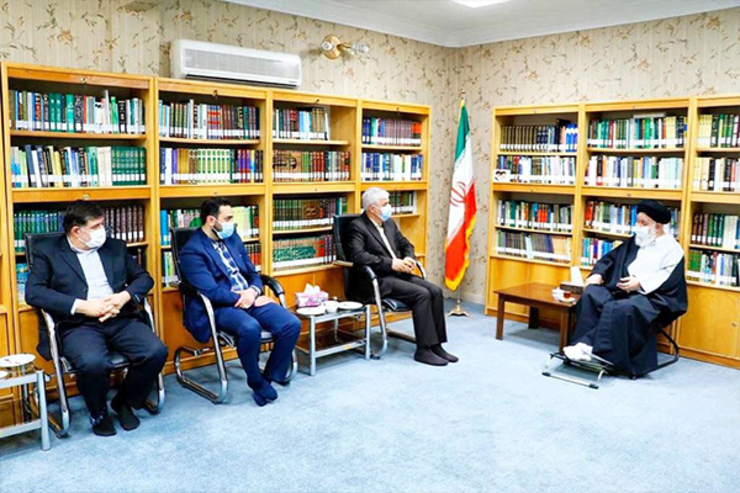 نماینده ولی‌فقیه در استان خراسان رضوی گفت: باید در حوزه ورزش، رویکرد همه اقدامات در جهتی باشد که حقوق بانوان را نیز تأمین کند.