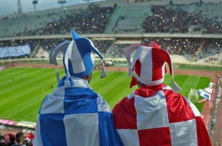 هواداران تیم‌های استقلال و پرسپولیس از امشب (سه شنبه ۲۴ اسفند ۱۴۰۰) می‌توانند با مراجعه به سایت فروش بلیت الکترونیک، بلیت دربی ۹۸ را خریداری کنند.