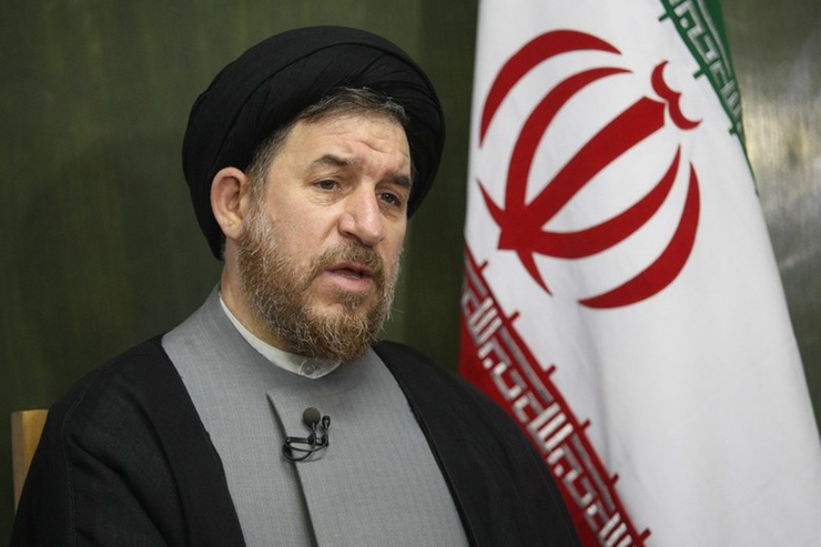 نایب رئیس کمیسیون برنامه و بودجه گفت: خودروهای تا قیمت ۲۵ هزار یورو و با حجم موتور ۲۰۰۰ سی سی مجاز به واردات هستند.