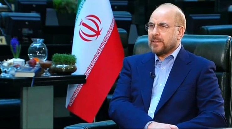 رئیس مجلس شورای اسلامی شب گذشته در گفتگوی ۲۰ شبکه یک گفت: معوقات رتبه بندی معلمان از ۳۱ شهریور ۱۴۰۰ پرداخت می‌شود.