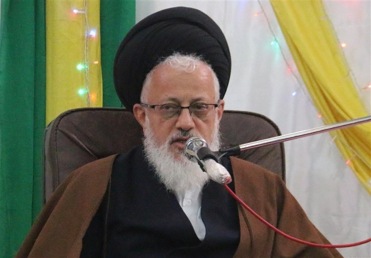 نماینده مردم خراسان رضوی در مجلس خبرگان رهبری گفت: مقاومت ملت اسلامی در برابر استکبار و عدم خضوع در مقابل هر چه که آنان قصد دارند بر ما تحمیل کنند، از مصادیق صبر است.