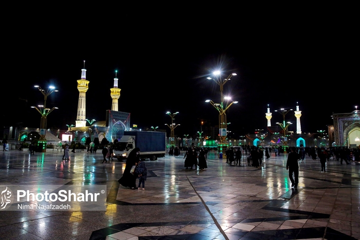 فرماندار مشهد و رییس کمیته اجرایی این شهرستان در ستاد خدمات سفر خراسان رضوی گفت: ۱۰ هزار ظرفیت پارکینگ خودرو در اطراف حرم مطهر رضوی با احتساب پارکینگ‌های موجود برای رفاه زائران نوروزی پیش‌بینی شده است.