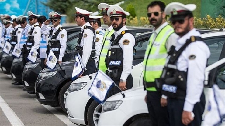 جانشین فرمانده کل انتظامی کشور اعلام کرد: از ۲۶ اسفند سال جاری تا ۱۵ فروردین سال ۱۴۰۱ بیش از ۱۵۰ هزار نفر از کارکنان انتظامی در آماده باش هستند تا ان شاءالله هموطنان عزیز با خاطری آسوده و در آسایش کامل به سفرهای نوروزی رفته و به سلامت به شهرهای مبدا بازگردند.