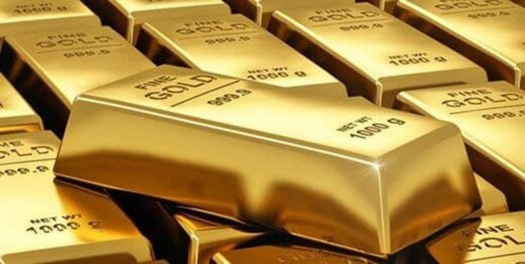 قیمت طلا در معاملات روز پنج شنبه بازار جهانی با آغاز حمله نظامی روسیه به اوکراین پس از موافقت ولادیمیر پوتین با عملیات نظامی ویژه، بیش از دو درصد افزایش یافت و به بالاترین حد در بیش از یک سال گذشته رسید.