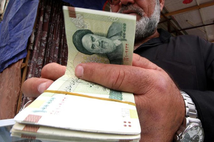 مدیر کل تامین اجتماعی غرب تهران بزرگ گفت: بازنشستگان و مستمری‌بگیرانی که به هر علتی تا پایان هفته جاری عیدی دریافت نکردند، با تلفن ۱۴۲۰ یا با مراجعه به واحد مستمری‌بگیران شعب نسبت به پیگیری علت عدم واریزی عیدی خود اقدام کنند.
