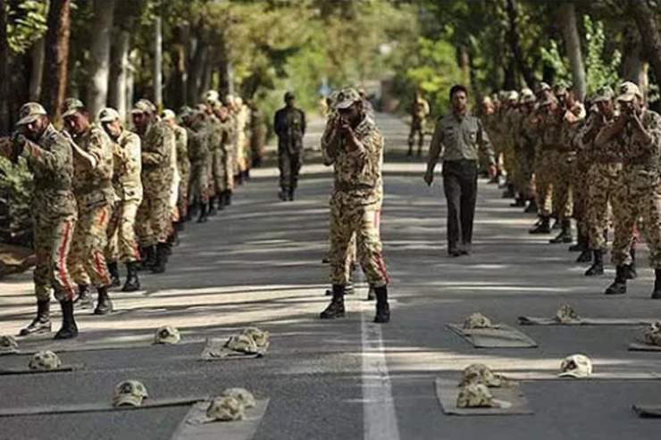 محسن دهنوی، نماینده مجلس از افزایش ١٠برابری حقوق سربازان خبر داد.