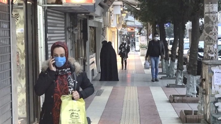 استاندار تهران و فرمانده مبارزه با کرونای پایتخت در جلسه امروز ستاد مقابله با کرونا استان تهران بر این باور بودند که برای کنترل بیماری کرونا نیازمند ادامه دار بودن تعطیلی‌های استان تهران هستیم.