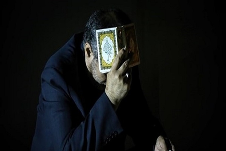 معاونت تبلیغات و ارتباطات اسلامی آستان قدس رضوی اعلام کرد: آیین شب‌های قدر با توجه به شیوع کرونا و ضرورت رعایت دستورالعمل‌های بهداشتی، با حضور تعداد معدودی از زائران در صحن‌های حرم مطهر با مرکزیت صحن پیامبر اعظم(ص) حرم مطهر رضوی برگزار خواهد شد.