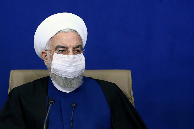 رییس‌جمهوری گفت: ۶۱ درصد مردم دستورالعمل‌های بهداشتی را رعایت می‌کنند که خطرناک است و وقتی ۳۹ درصد مردم رعایت نمی‌کنند، معنایش این است که می‌خواهیم بیشتر در این موج باقی بمانیم و دیرتر از آن خارج شویم.