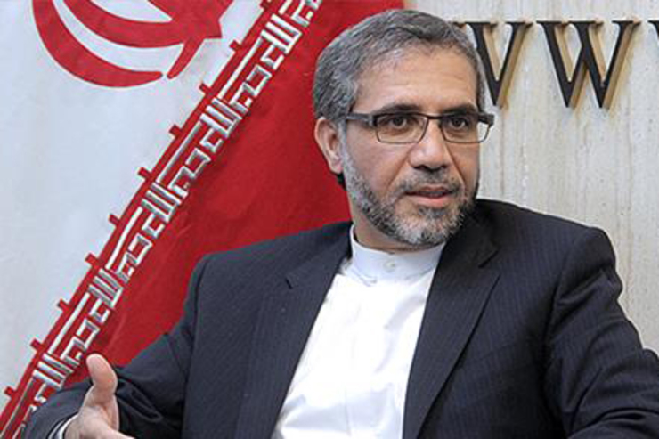عباس گلرو نماینده مردم سمنان در مجلس شورای اسلامی در جریان بازدید از مهمانشهر مهاجران افغانستانی در سمنان دلنوشته‌ای برای مردم افغانستان نوشت، در بخشی از این متن آمده است: افغانستان و افغان ها را دوست دارم و عشق میورزم.