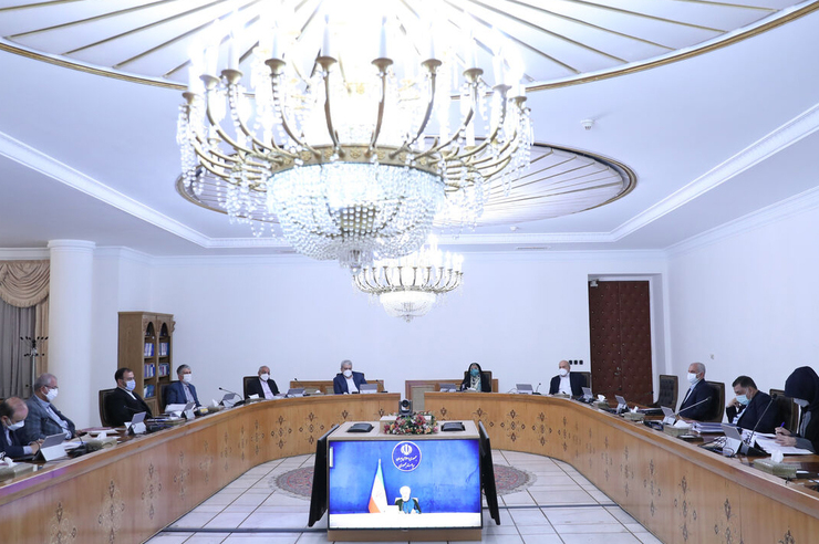  وزارت کشور در پیشنهادی به دولت، خواستار اصلاح آیین‌نامه استخدامی دهیاری‌های کشور شده است.