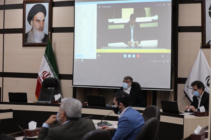 استاندار خراسان رضوی گفت: به جهت رعایت حال سالمندان عزیز از فردا به صورت خودرویی در شهرک دانش و سلامت مشهد واکسیناسیون صورت خواهد گرفت.