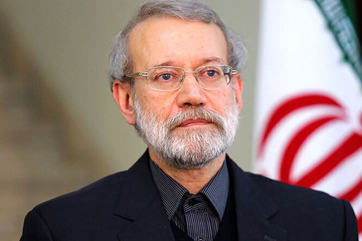 پس از آنکه علی لاریجانی، از نام نویسی در انتخابات مجلس یازدهم خودداری کرد، بسیاری از رسانه‌ها و چهره‌های سیاسی، این گمانه را مطرح کردند که او خود را برای حضور در انتخابات ریاست جمهوری ۱۴۰۰ آماده می‌کند. از آن زمان تاکنون، او واکنشی به این گمانه زنی‌ها نشان نداده، اما همواره نامش به عنوان یک نامزد بالقوه انتخاباتی مطرح بوده است.