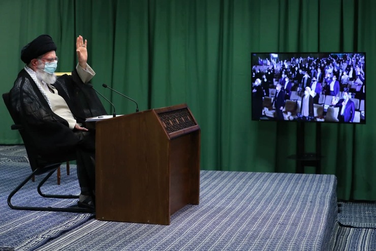 رهبر معظم انقلاب در دیداری تصویری با تشکل‌های دانشجویی گفتند، دولتی تشکیل شود که انقلابی، عدالتخواه، ضدفساد و معتقد به تحول و جوانان باشد.