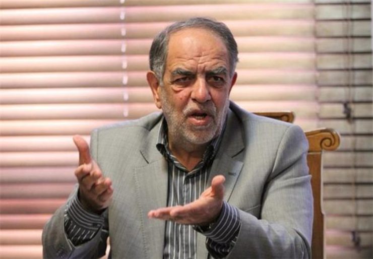 اکبر ترکان وزیر دفاع و پشتیبانی نیروی‌های مسلح در دولت اول اکبر هاشمی رفسنجانی و وزیر راه و ترابری در دولت دوم وی دقایقی پیش درگذشت.