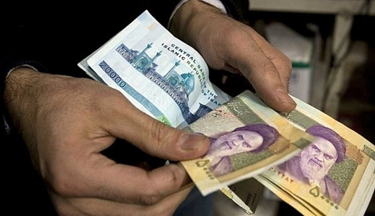 دبیر قرارگاه عملیاتی مقابله با کرونا از اقدام مشترک سازمان برنامه و بودجه، وزارت تعاون، کار و رفاه اجتماعی و بانک مرکزی برای پرداخت ۲۴۰۰ میلیارد تومان یارانه حمایت معیشتی ماه مبارک رمضان به بیش از ۱۹ میلیون و ۶۶۹ هزار خانوار معادل ۶۰ میلیون سرپرست خانوار و افراد زیرمجموعه خبر داد.