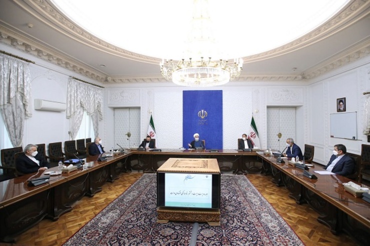 رییس جمهوری حمایت از کشاورزان را سیاست قطعی دولت توصیف کرد و گفت: دولت تا آخرین روز فعالیت، تمام توان و امکاناتش را به حمایت از تولید، تولیدکننده و کارآفرینان کشور معطوف کرده است.