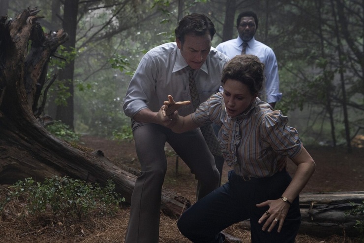 برادران وارنر سرانجام اولین تریلر The Conjuring ۳ را منتشر کرد که در آن شاهد بازگشت خانواده لورن برای حل یک پرونده شیطانی دیگر هستیم.