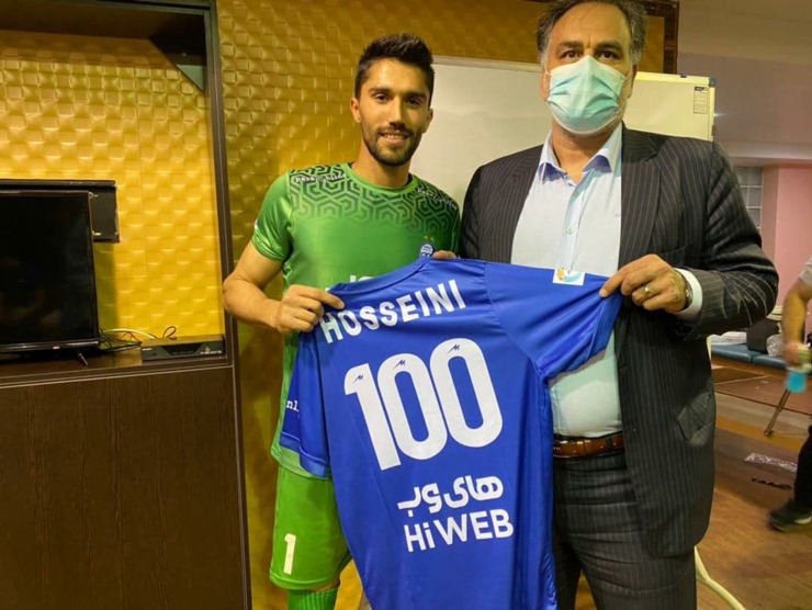 سید حسین حسینی که صدمین بازی خود در ترکیب استقلال را مقابل ذوب آهن انجام داد امیدوار است با افزایش آمادگی خود، به روز‌های اوج بازگردد.