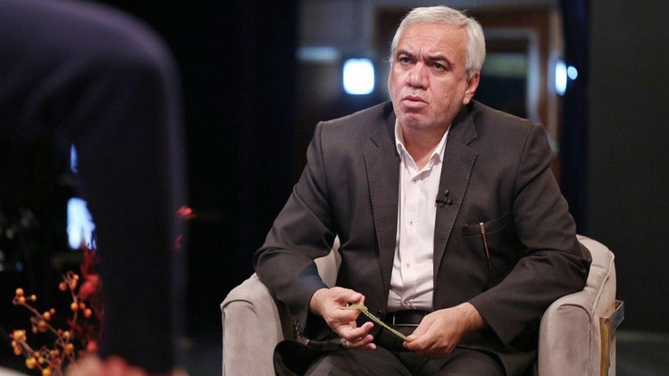 علی فتح الله زاه، مدیرعامل سابق باشگاه استقلال برکناری مددی از مدیرعاملی باشگاه استقلال اقدام درستی در این برهه نمی‌داند و براین باور است که باید به مدیرعامل اختیارات کافی داده شود.