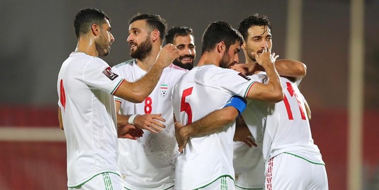 مسئولان فدراسیون فوتبال در آستانه بازی تیم ملی مقابل بحرین به بازیکنان پاداش مالی دادند تا آن‌ها با روحیه مضاعف گام به بازی بزرگ مقابل این تیم بگذارند. آیا تیم ملی ایران بحرین را شکست خواهد داد؟