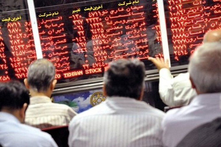 معاون بانک صادرات ایران در پاسخ به اظهارات قاضی‌زاده هاشمی عنوان کرد: بانک صادرات ایران نه تنها هیچ پولی از بورس خارج نکرده، بلکه ۱۸۰ هزار میلیارد ریال برای رونق بورس پرداخته است.