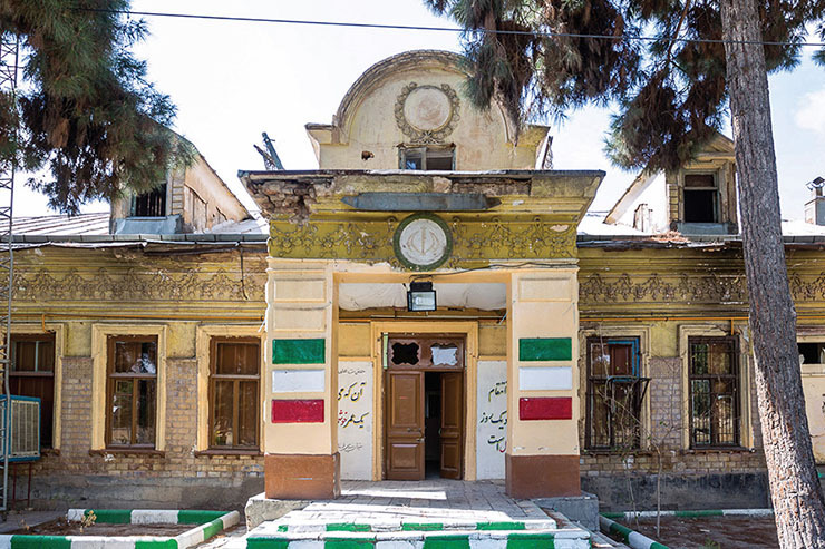 سرپرست معاونت و سازمان اقتصادی سرمایه گذاری و مشارکت‌های مردمی: همکاری بانک کشاورزی تسریع شود باغ خونی در اختیار شهرداری مشهد قرار می‌گیرد.