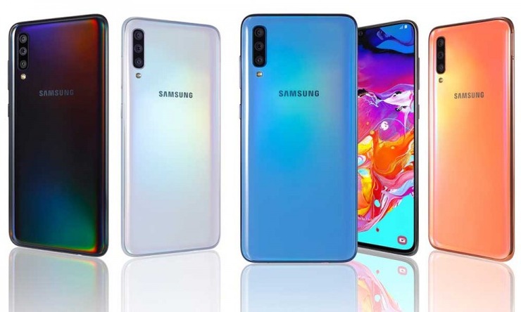 گوشی موبایل سامسونگ مدل Galaxy A۱۲ SM-A۱۲۵F/DS دو سیم کارت با ظرفیت ۶۴ گیگابایت به قیمت ۳ میلیون و ۹۲۰ هزار تومان در بازار به فروش می‌رسد.