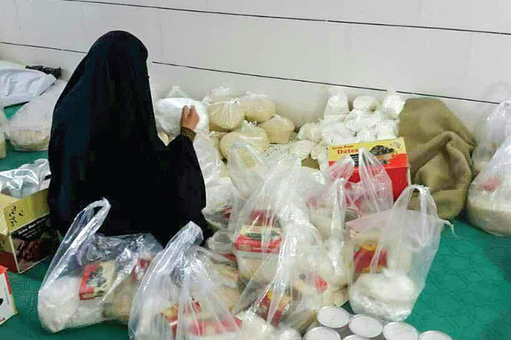 حسینیه بهادرخان در محله عیدگاه یکی از حسینیه‌های قدیمی شهر است که قدمت آن به بیش از ۷۰ سال می‌رسد.