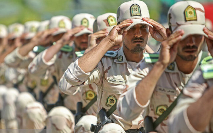 یک عضو کمیسیون امور داخلی کشور و شوراها از جلسه‌ای امیدوار کننده با نماینده ستاد کل نیروهای مسلح پیرامون سربازی حرفه‌ای خبر داد.