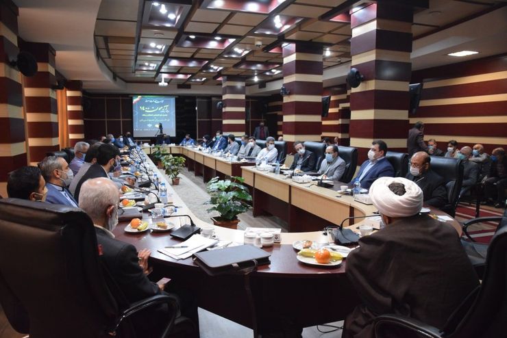 مشاور وزیر اطلاعات در دیدار با مدیران رسانه‌های استان گفت:امروز تنها حربه دشمن، رسانه، عملیات روانی و ناامید کردن مردم است. مردم در انتخابات باید با رأی قاطع و درست خود مانع حضور مسئولین بی‌کفایت شوند. 