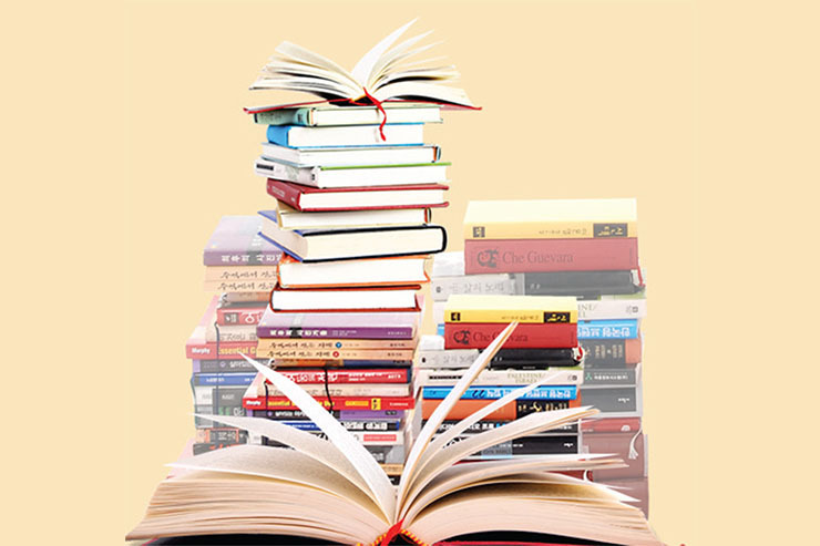 اگر بتوان کتاب را با قیمت مناسب‌تر در اختیار کتاب خوان‌ها یا خوره‌های کتاب قرار داد بهتر است، چون دست کم آن‌ها جور بقیه را می‌کشند. برای همین، می‌خواهیم چند روش خوب و ارزان قیمت برای تهیه کتاب به این افراد توصیه کنیم. می‌خواهیم در ستون مقرون به صرفه این هفته چند روش خوب و ارزان قیمت برای تهیه کتاب به این افراد توصیه کنیم.
