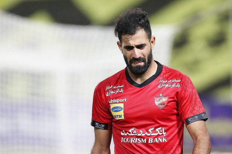 با وجود اعلام بی‌خبری سرمربی پرسپولیس، اما جدایی مدافع این تیم قطعی است.